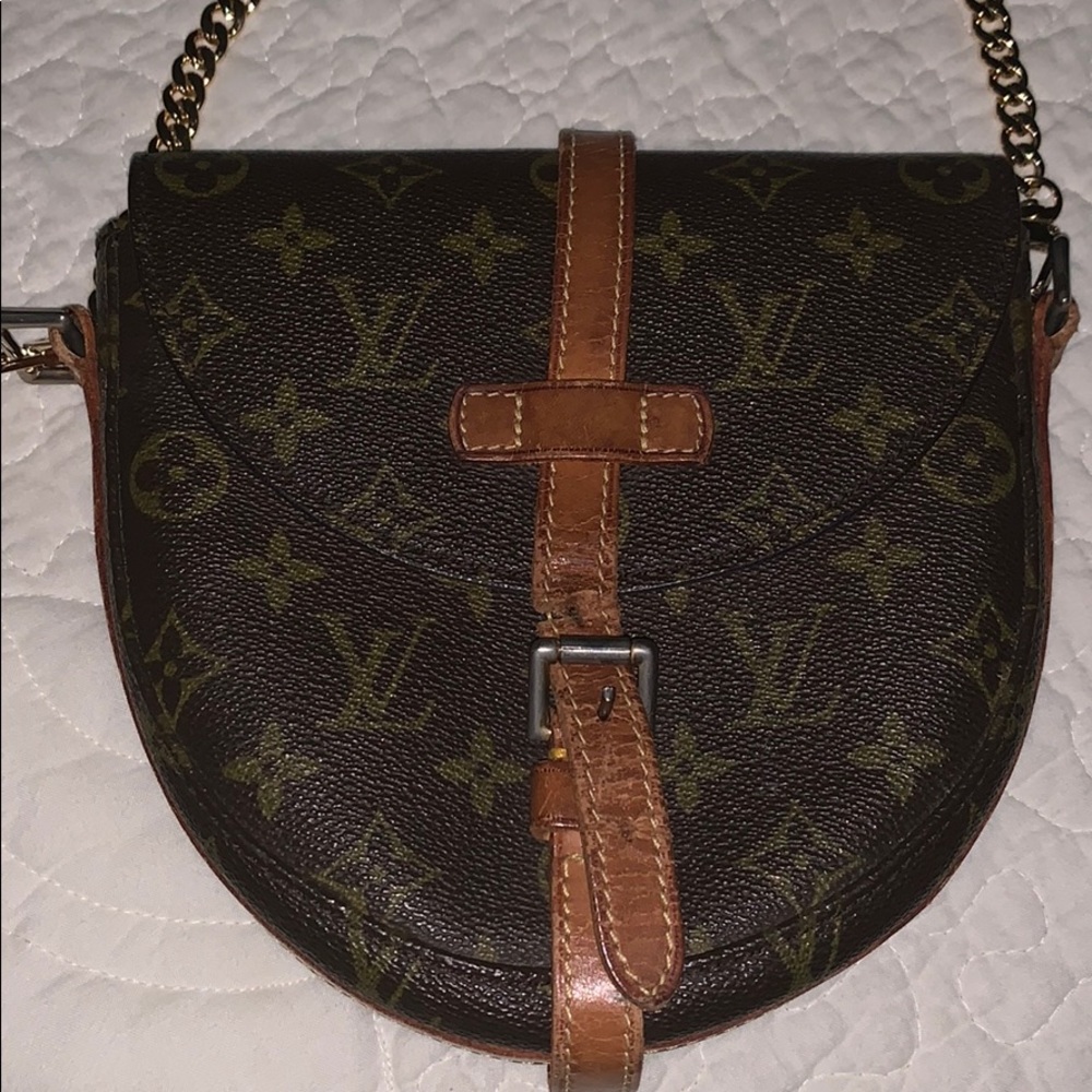 LV  crossbody bag~♥️~all offers considered!
